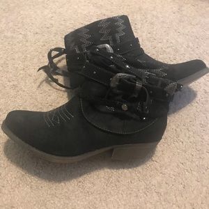 Ankle boot